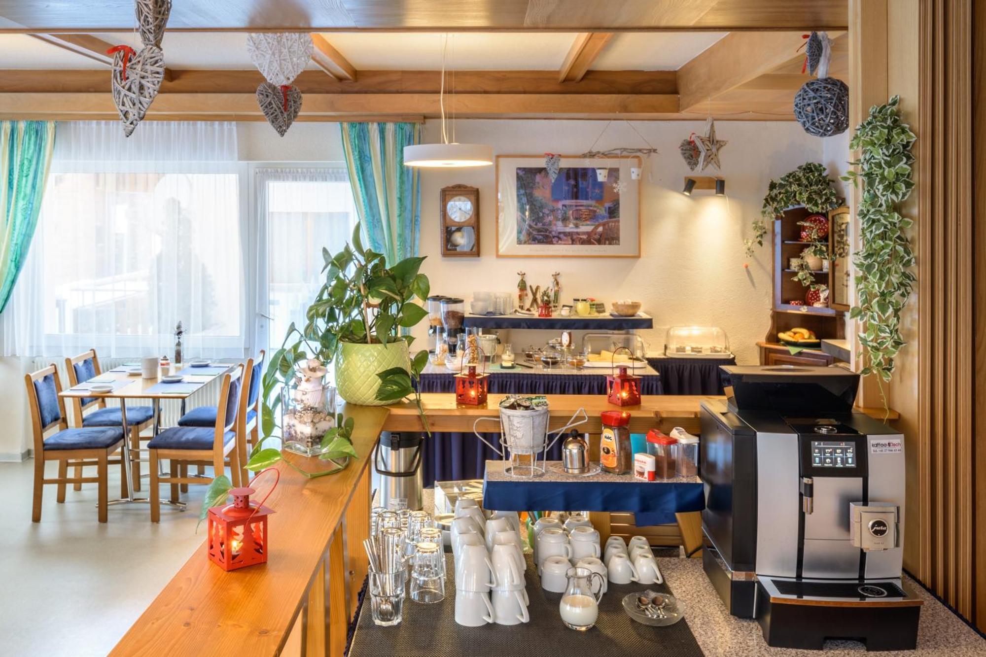 Hotel Alpha Grächen Eksteriør billede
